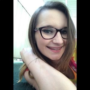 Meet your Posher, Allie